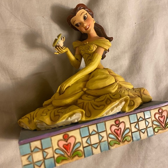 Jim Shore Belle Figure - Picture 4 of 4